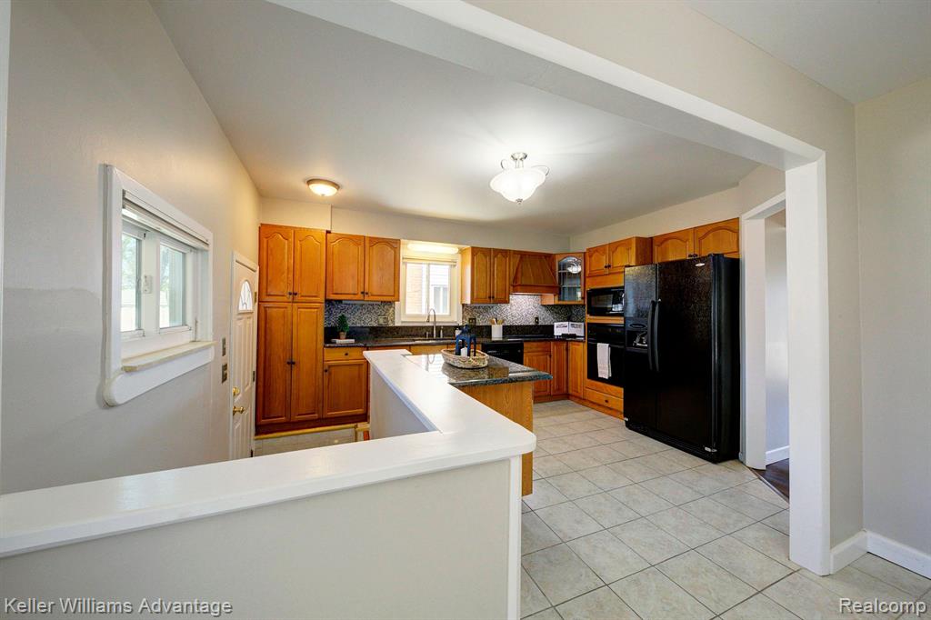 6249 DEERING Street, Garden City, MI — Photo 12