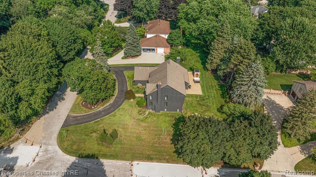 706 Great Oaks Drive, Bloomfield Hills, MI 48304 — Photo 9