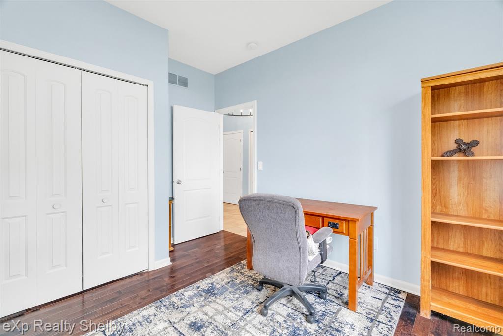 24986 Murray Street, Harrison Township, MI — Photo 24