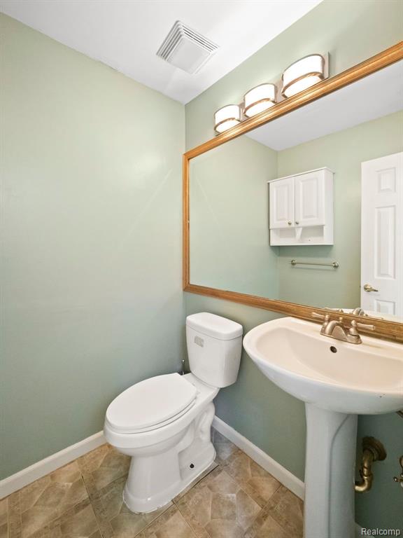 462 DAYLILY Drive, Rochester Hills, MI 48307 — Photo 17