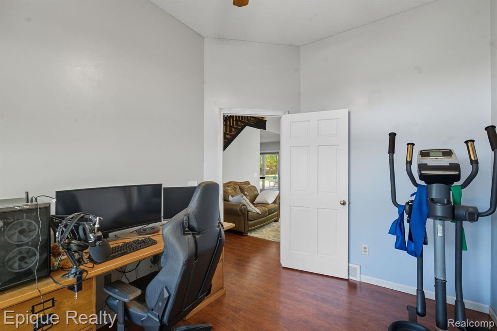644 Hillside Drive, Corunna, MI 48817 — Photo 5