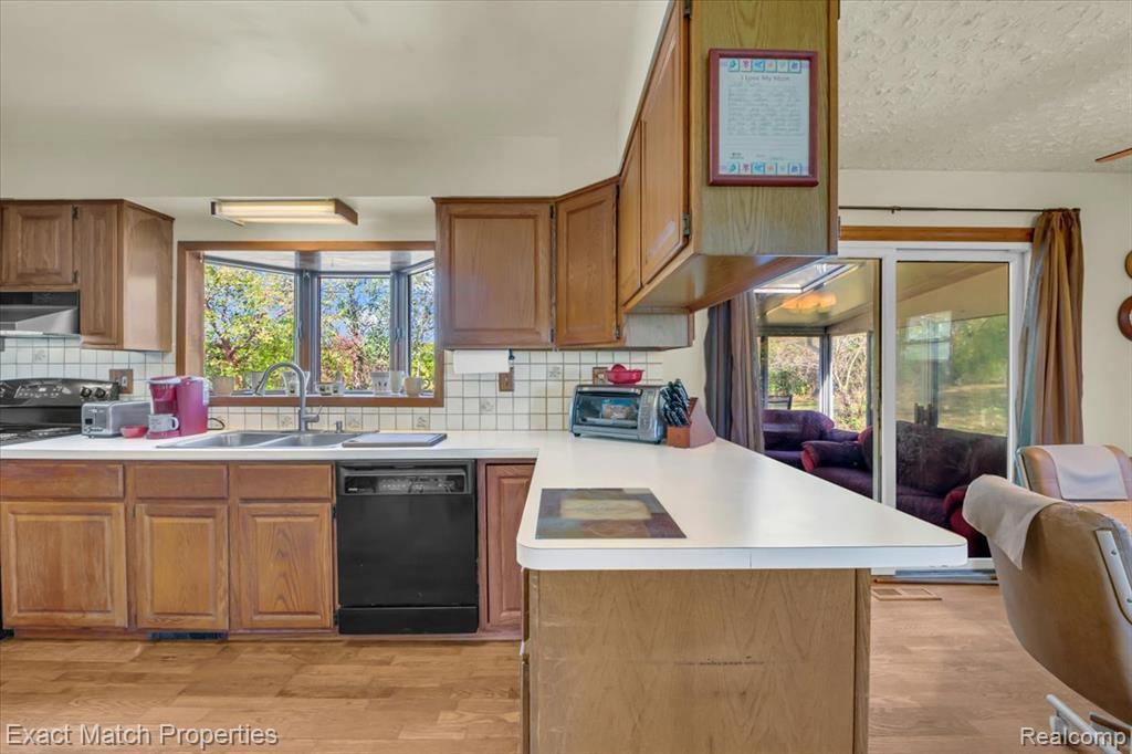 7600 Haley Road, White Lake, MI 48383 — Photo 13