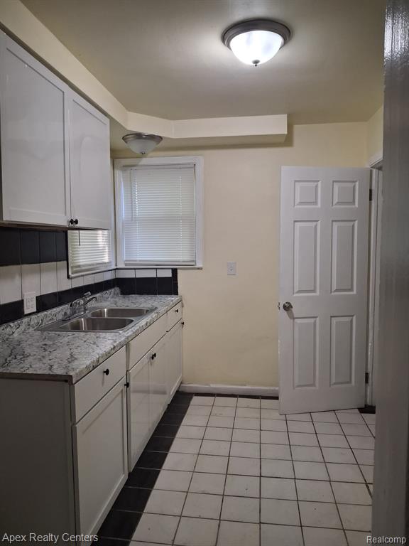 19158 Blackstone Street, Detroit, MI 48219 — Photo 23