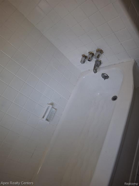 19158 Blackstone Street, Detroit, MI 48219 — Photo 22