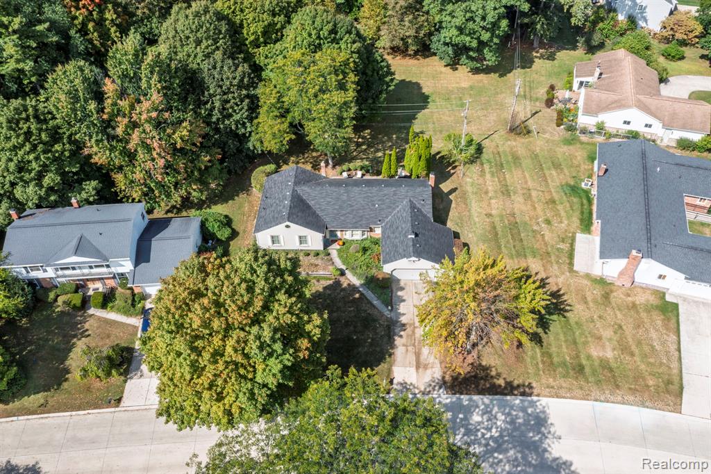 830 Croydon Road, Rochester Hills, MI 48309 — Photo 46
