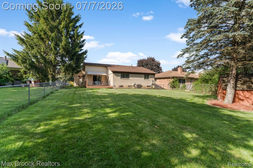 45361 Indian Creek Drive, Canton, MI 48187 — Photo 38