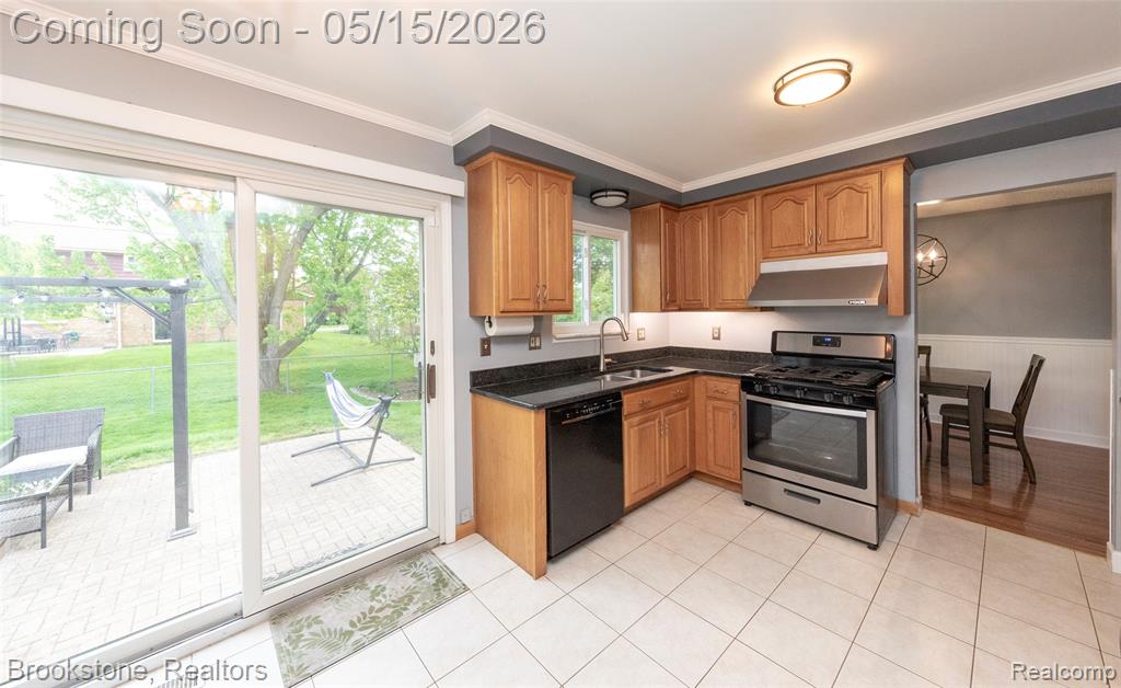 42088 Greenwood, Canton, MI 48187 — Photo 22