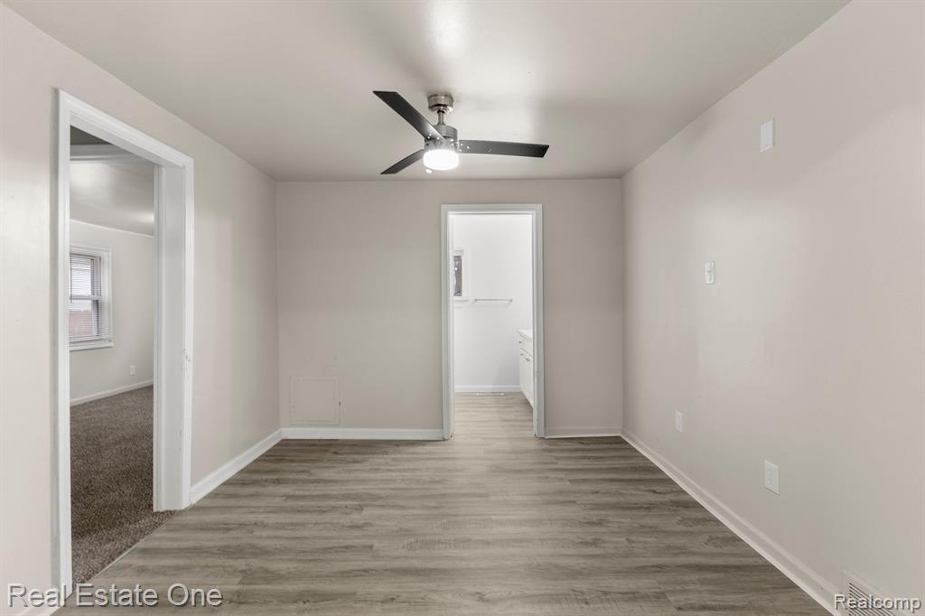 5121 CROISSANT Street, Dearborn Heights, MI 48125 — Photo 22