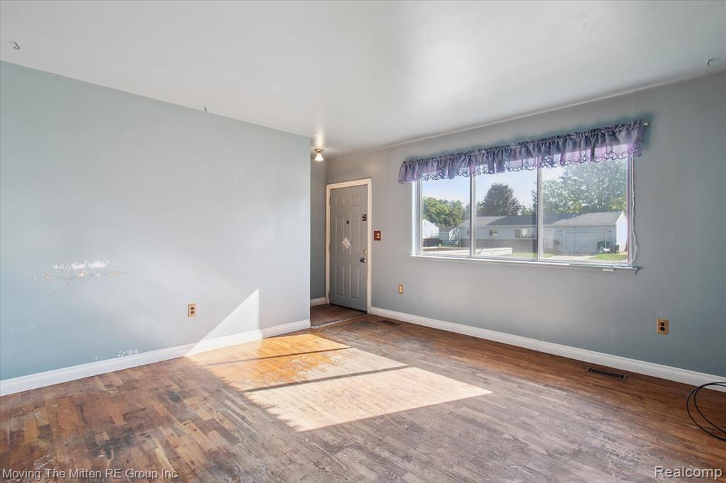 1336 Woodglen Avenue, Ypsilanti, MI 48198 — Photo 5