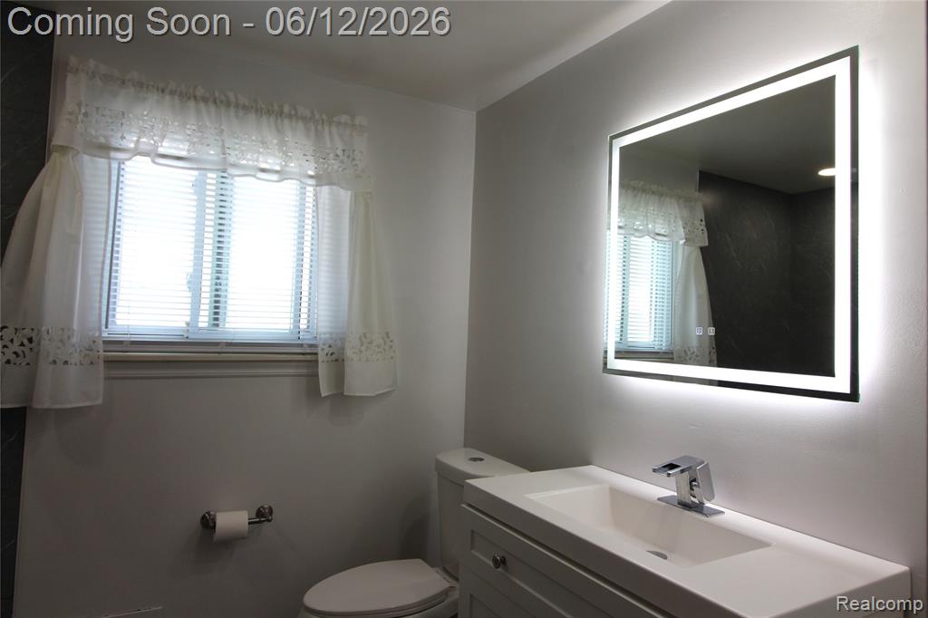 20165 Merle Court, Clinton Twp, MI 48035 — Photo 16