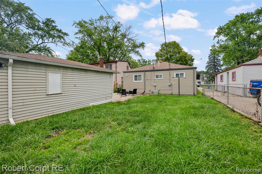4772 Harding Street, Dearborn Heights, MI 48125 — Photo 21