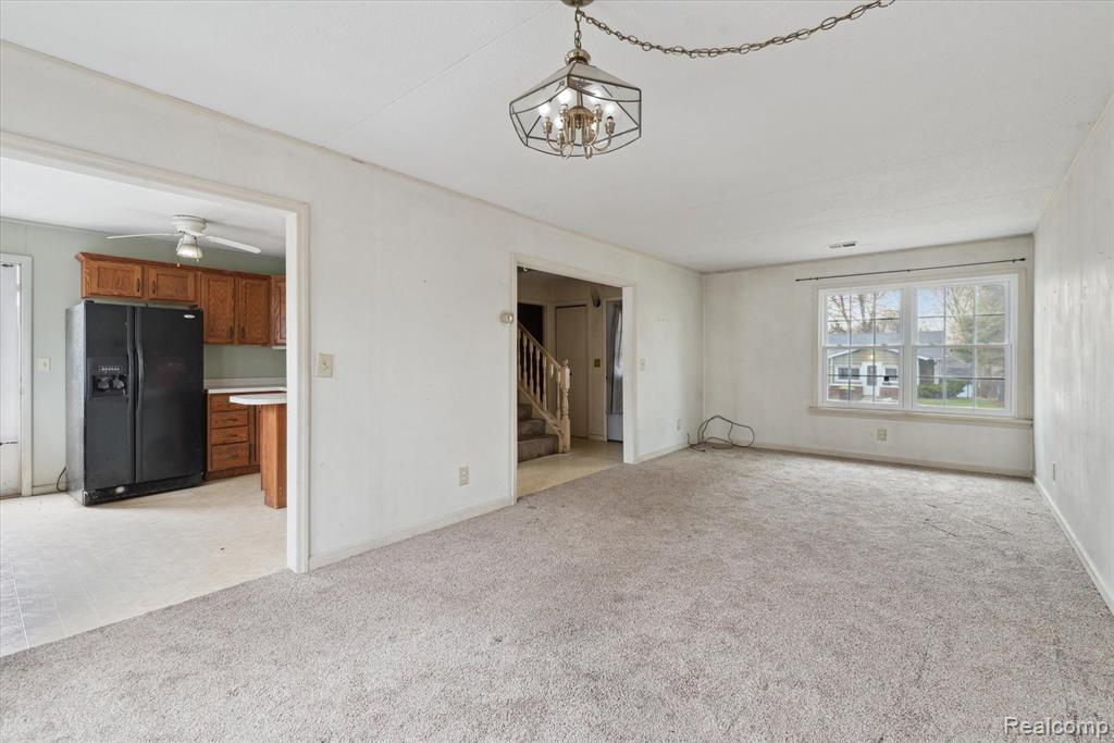 811 HOWELL Avenue, Adrian, MI 49221 — Photo 11