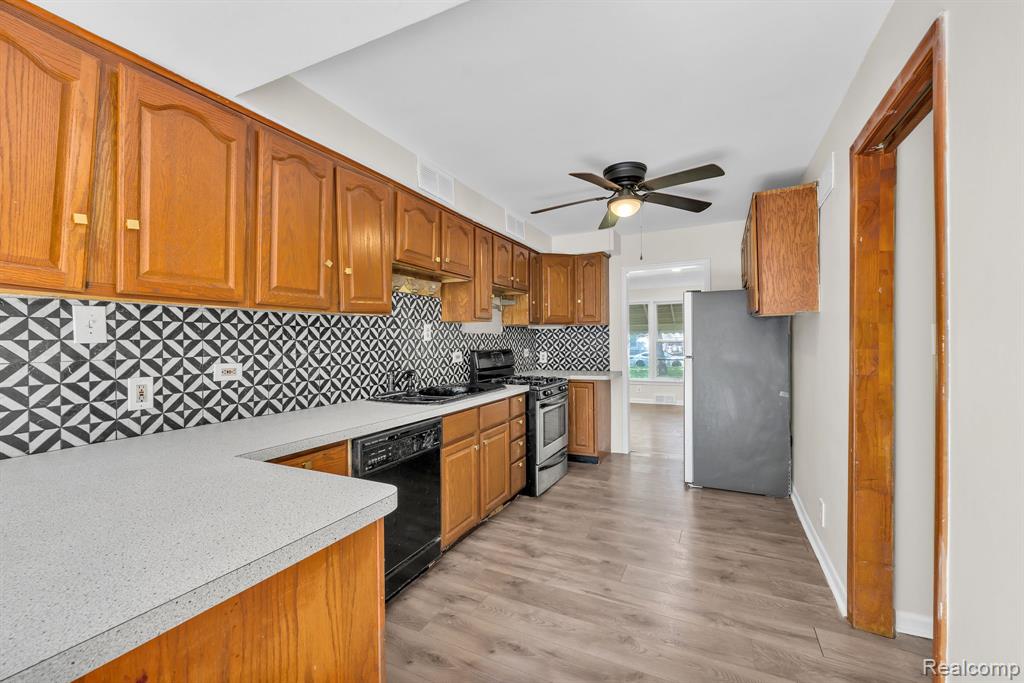 4453 Culver Street, Dearborn Heights, MI 48125 — Photo 12