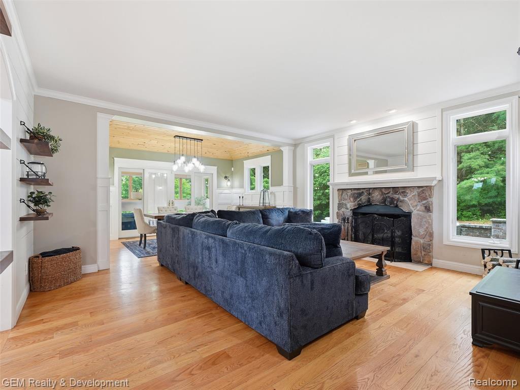 45625 W 9 Mile Road, Novi, MI — Photo 15
