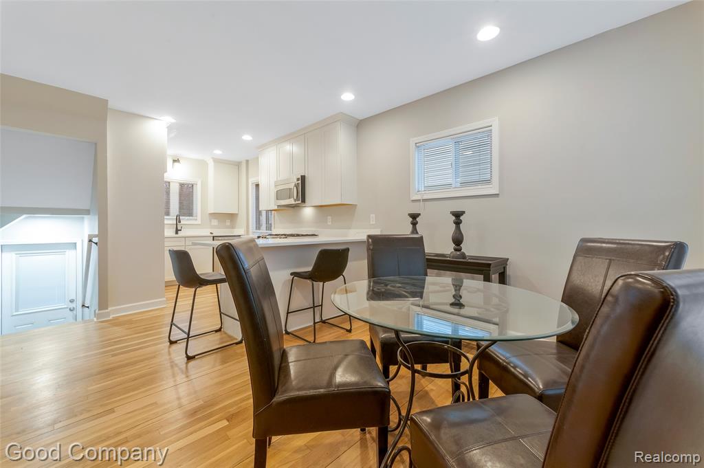 824 Florence Avenue, Royal Oak, MI 48067 — Photo 11