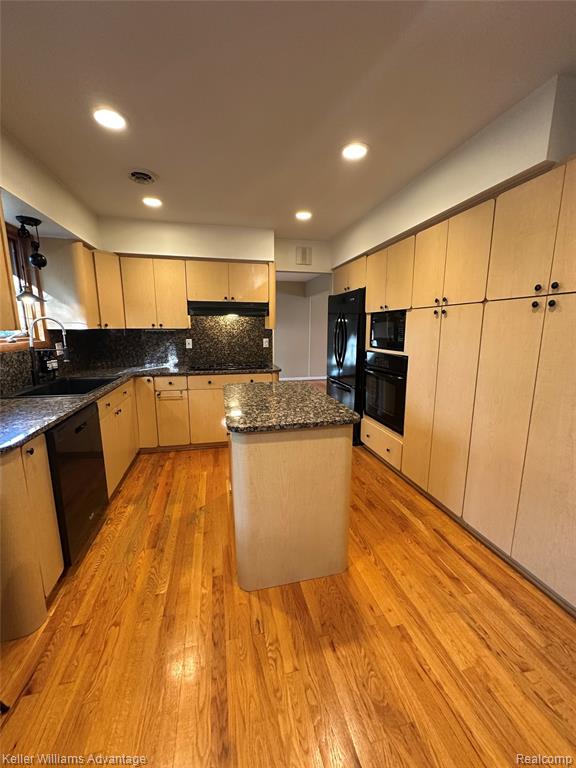 5529 Pembury, West Bloomfield, MI — Photo 10