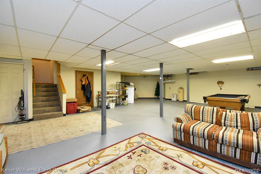 713 KNIBBE Road, Lake Orion, MI 48362 — Photo 45
