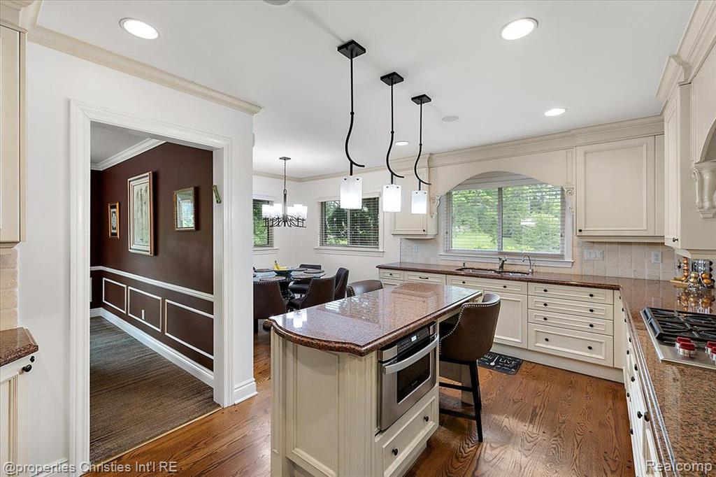 4889 ARDMORE Drive, Bloomfield Hills, MI 48302 — Photo 14