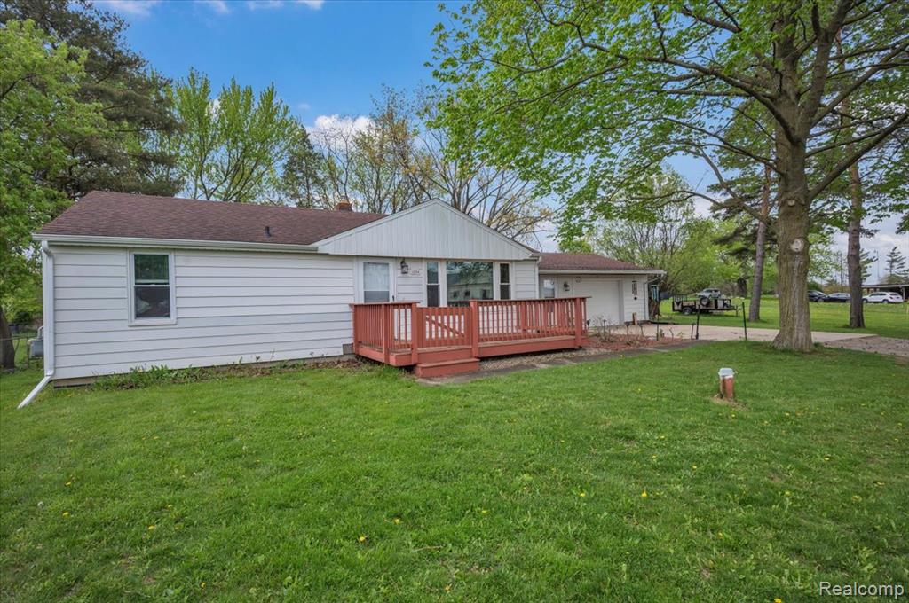 1084 E Grand Blanc Road, Grand Blanc, MI 48439 — Photo 3