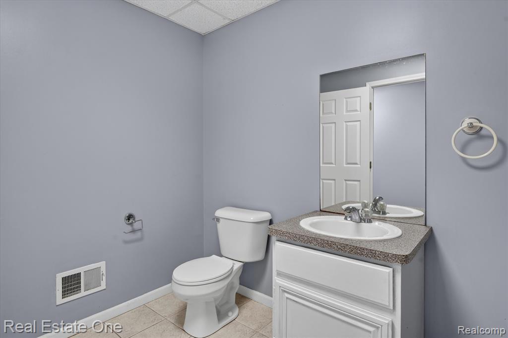 9610 Forest Ridge Drive, Clarkston, MI 48348 — Photo 29