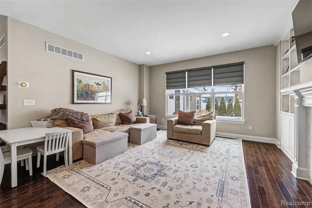 910 McLean Avenue, Royal Oak, MI 48067 — Photo 27