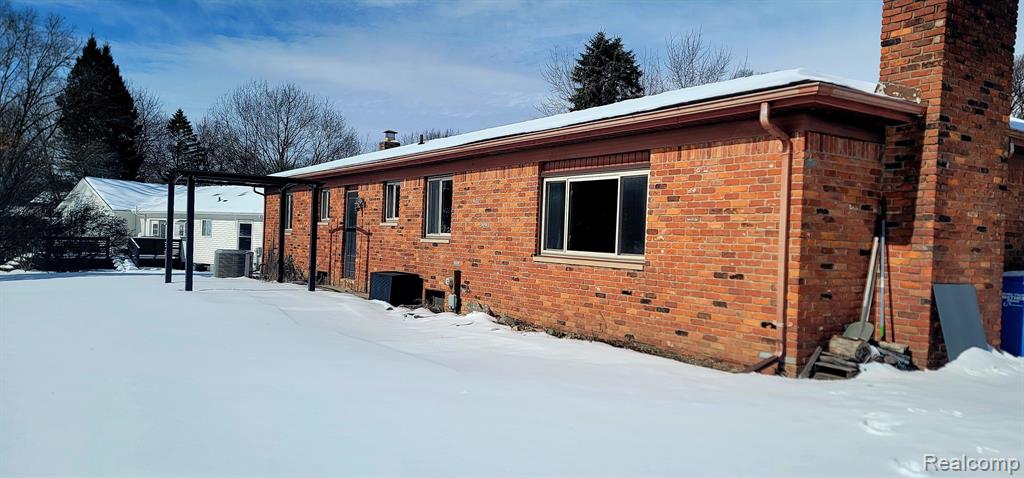 877 DEL SHER Drive, Brighton, MI 48114 — Photo 16