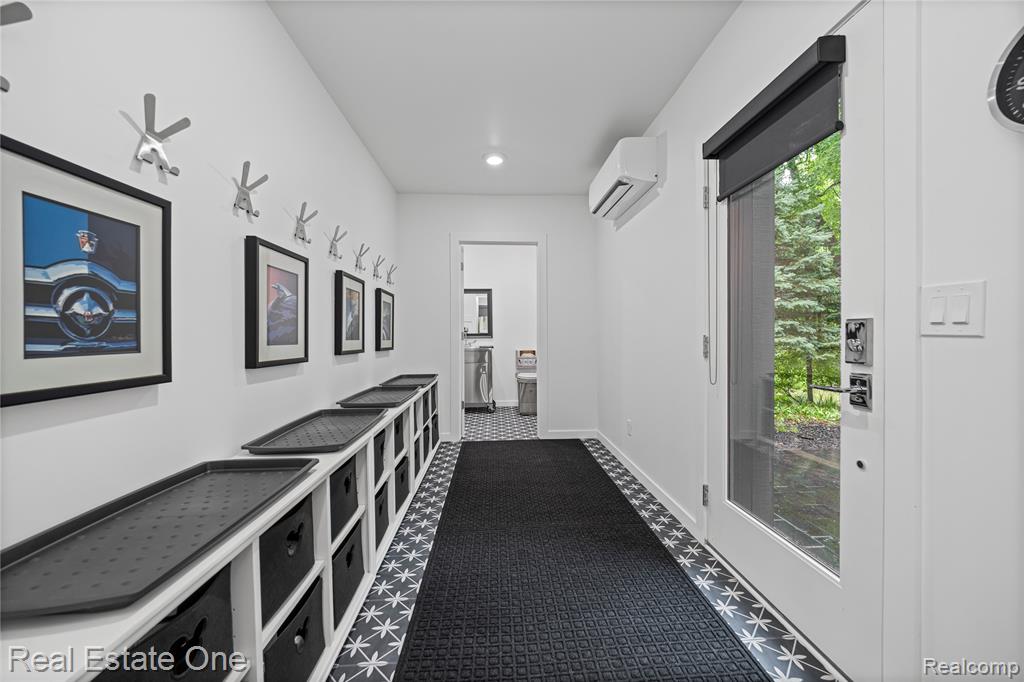 6570 Alden Drive, West Bloomfield, MI 48324 — Photo 53