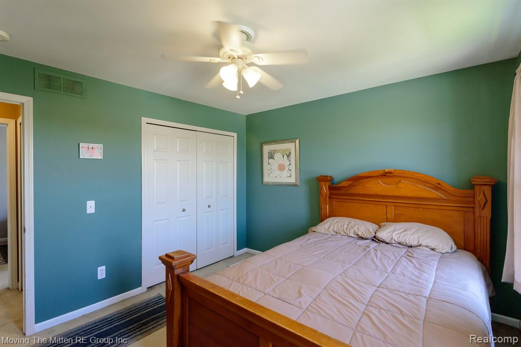 43825 S Timberview Drive, Belleville, MI 48111 — Photo 38
