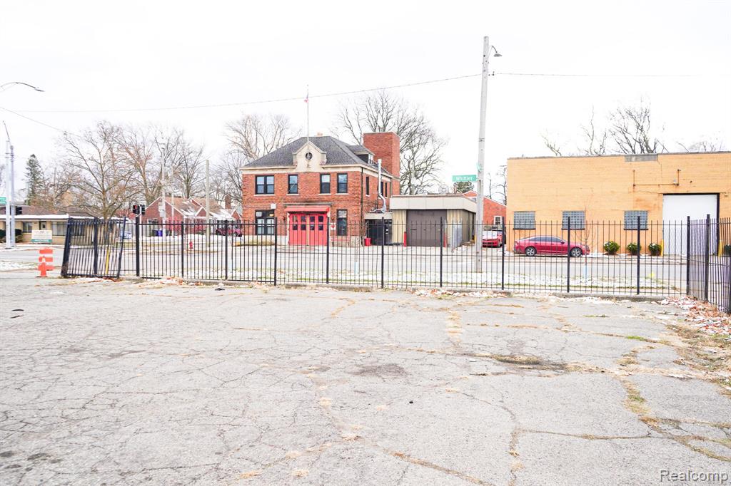 10820 WHITTIER Street, Detroit, MI 48224 — Photo 38