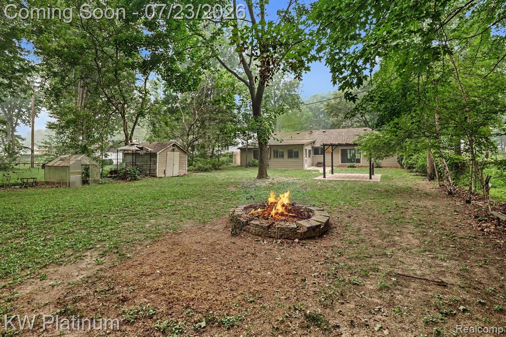 4885 Lakeshore Road, Fort Gratiot, MI 48059 — Photo 23