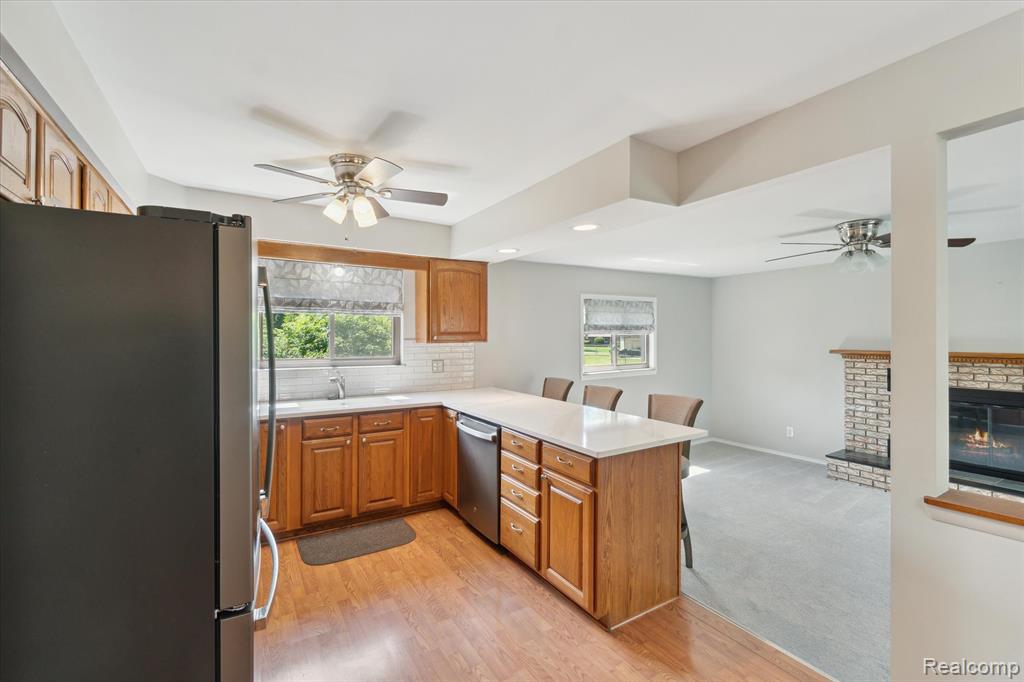 6169 Barker Circle, Waterford, MI 48329 — Photo 15