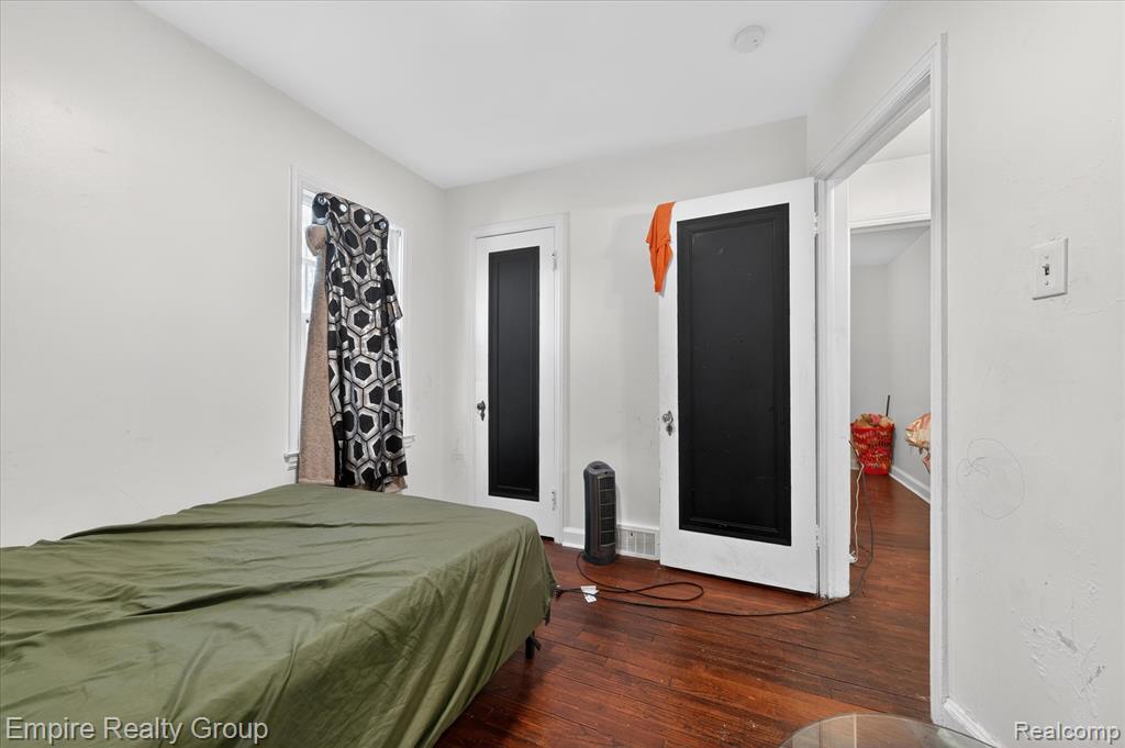 19345 Omira Street, Highland Park, MI 48203 — Photo 17