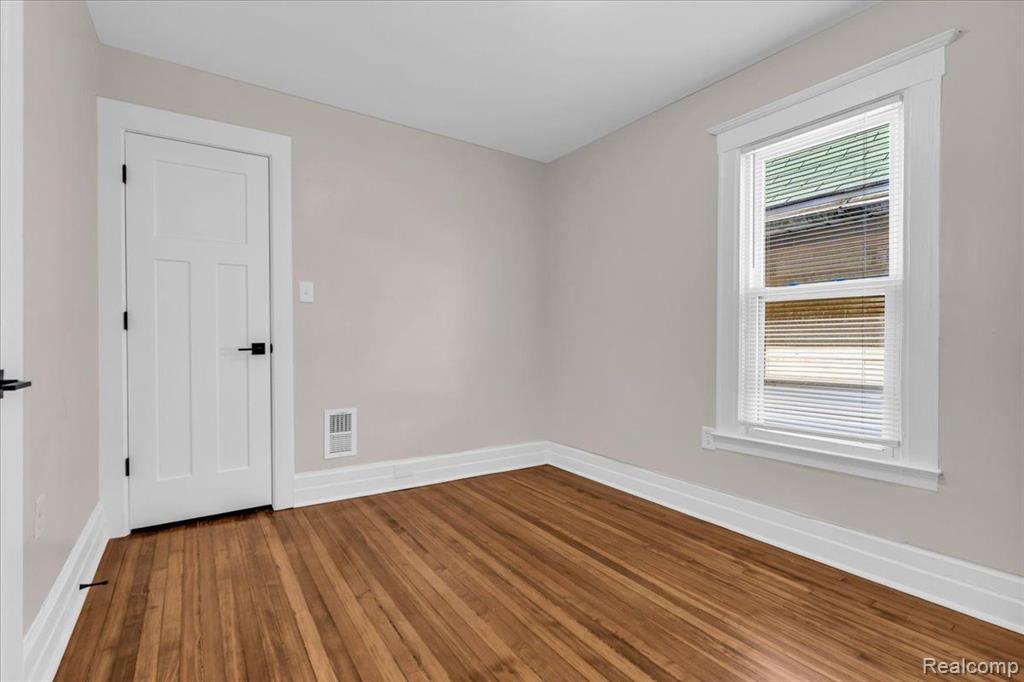4027 Clippert Street, Detroit, MI 48210 — Photo 45