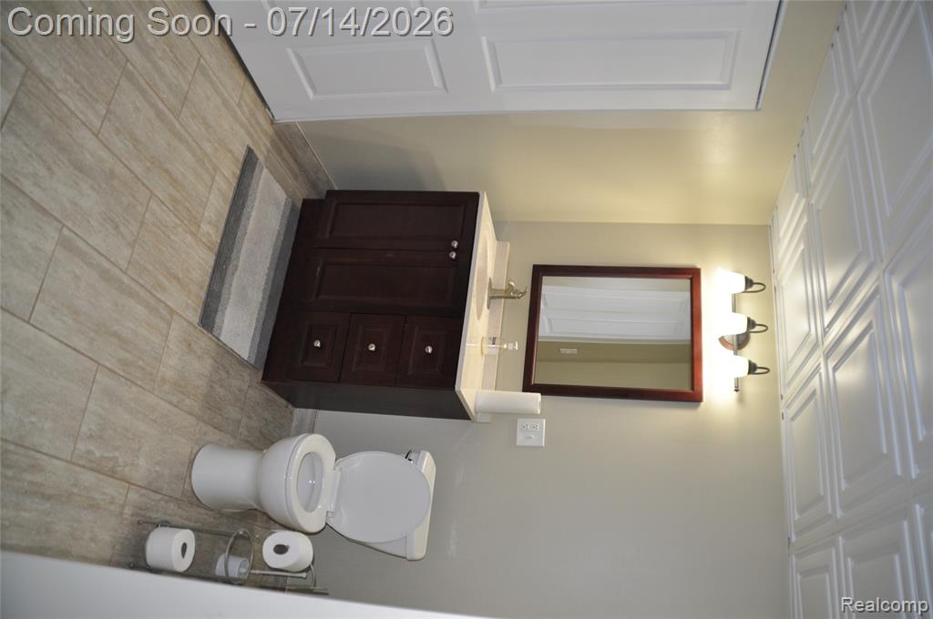 42808 Park Cresent Drive, Sterling Heights, MI 48313 — Photo 17