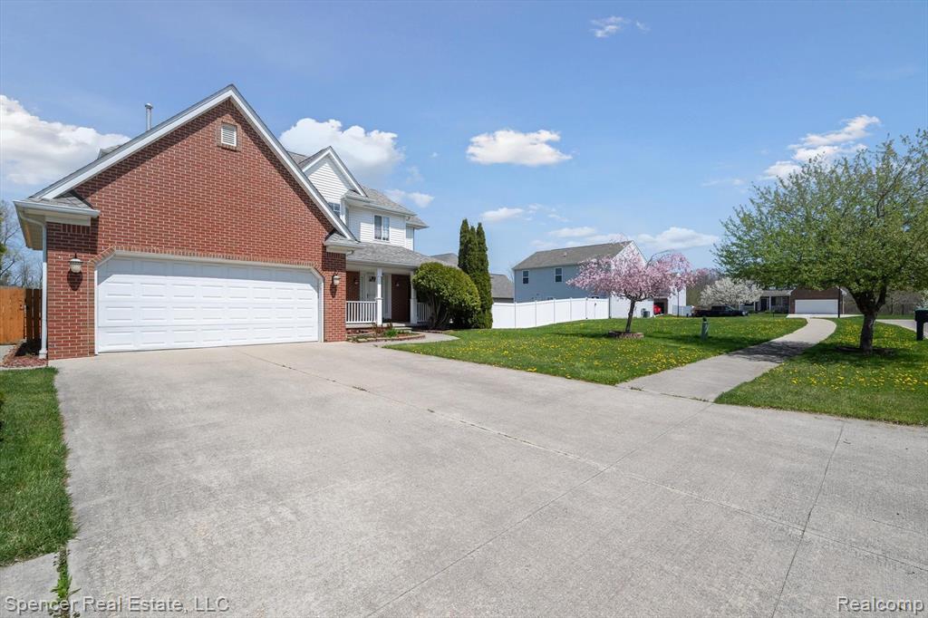 61 Old Carriage Lane, Lapeer, MI 48446 — Photo 4