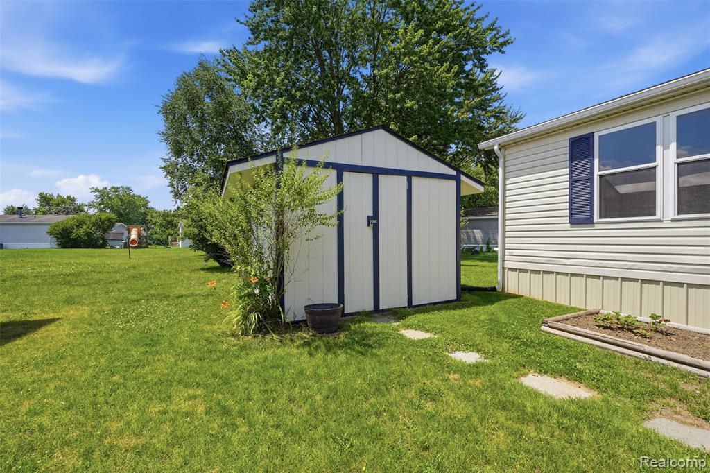 4634 Butternut Street, Clarkston, MI 48348 — Photo 26