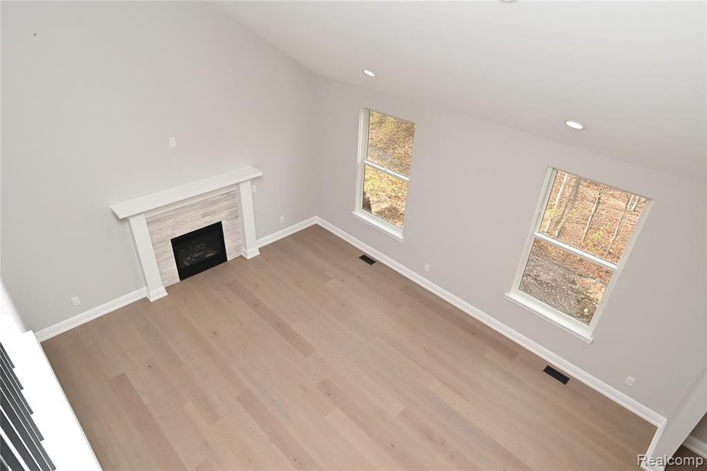 486 Green Hill Lane, Lake Orion, MI — Photo 13