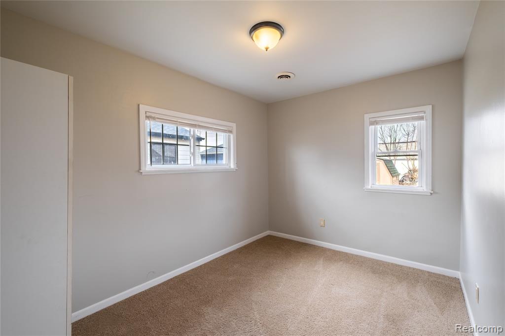 1377 Allen Street, Burton, MI 48529 — Photo 14