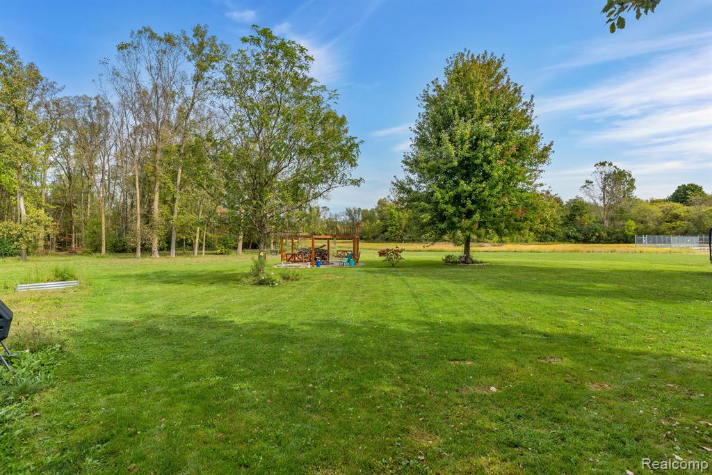 7167 E CARPENTER Road, Davison, MI 48423 — Photo 31