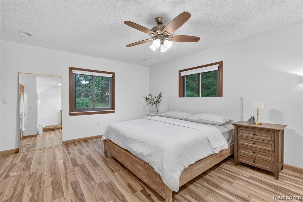 8655 Joey Drive, Pinckney, MI 48169 — Photo 22