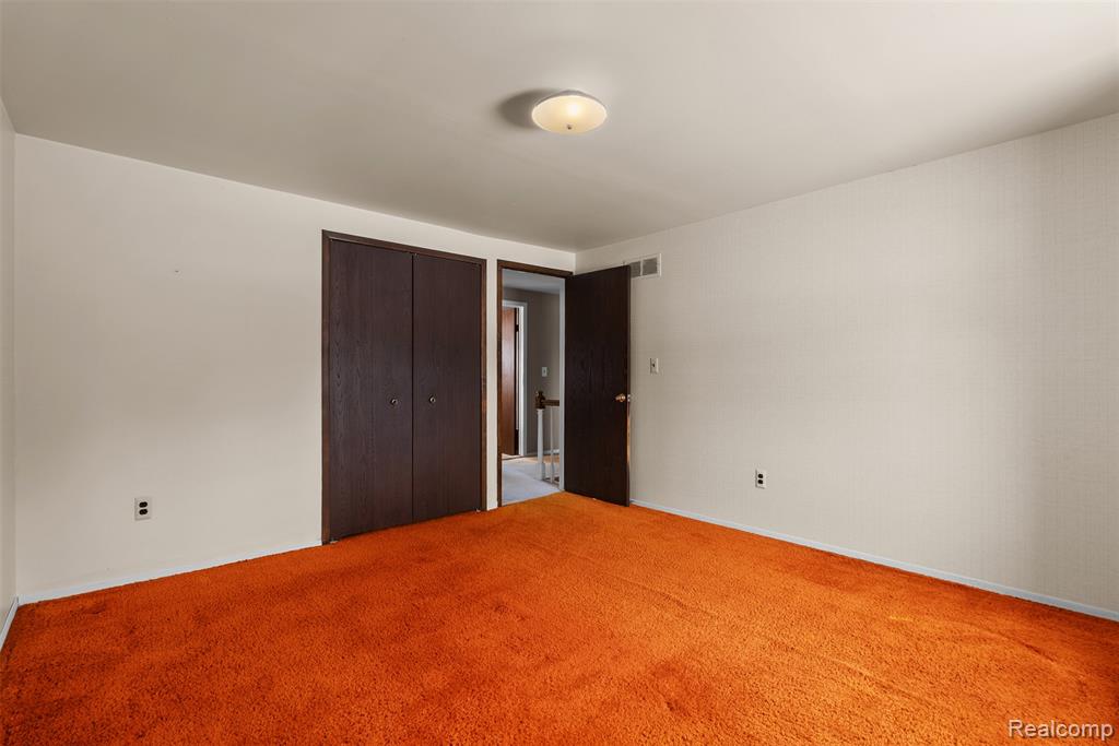 487 Pinehurst Drive, Rochester Hills, MI 48309 — Photo 22