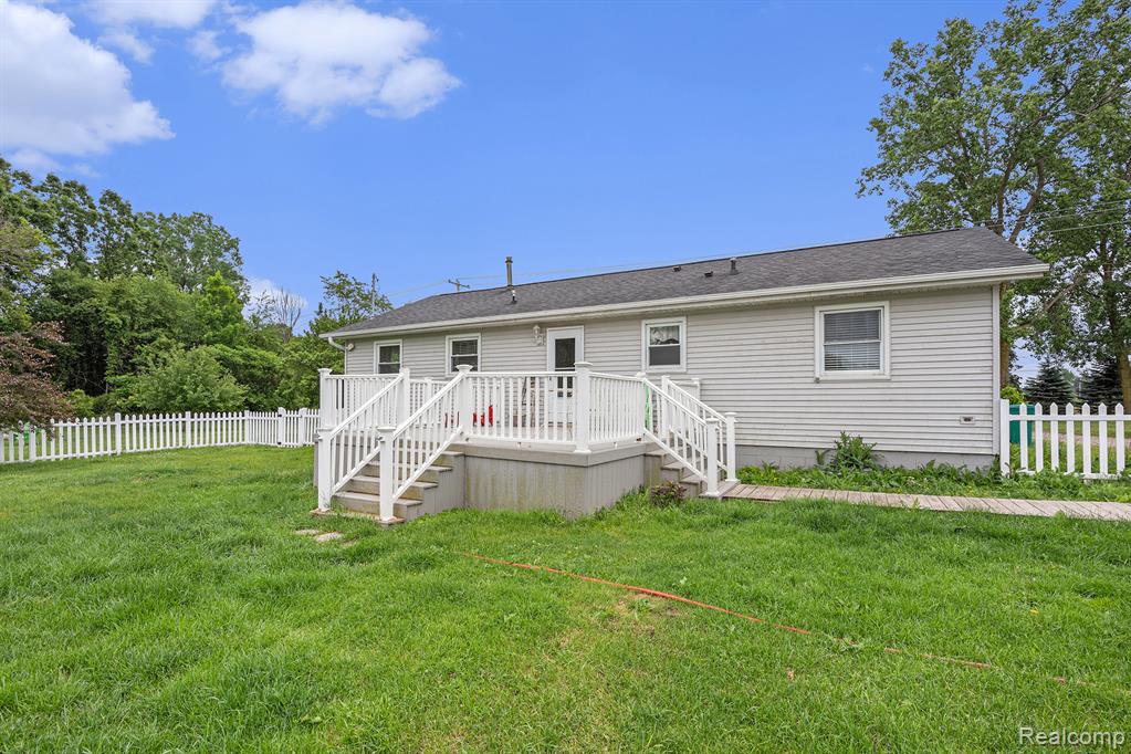 11508 Grand Blanc Road, Gaines Vlg, MI 48436 — Photo 24