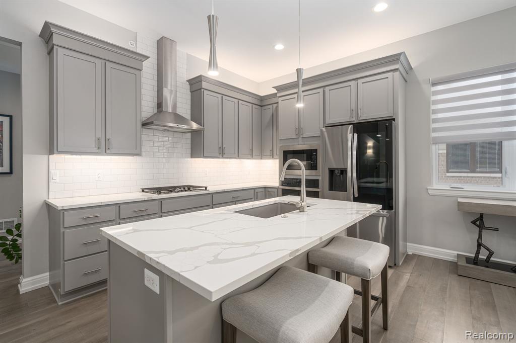 7484 Gramercy Circle, West Bloomfield, MI — Photo 6