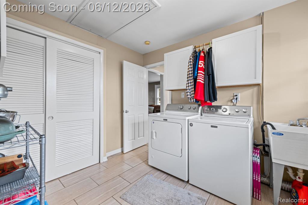 18525 Hinton Street, Riverview, MI 48193 — Photo 10