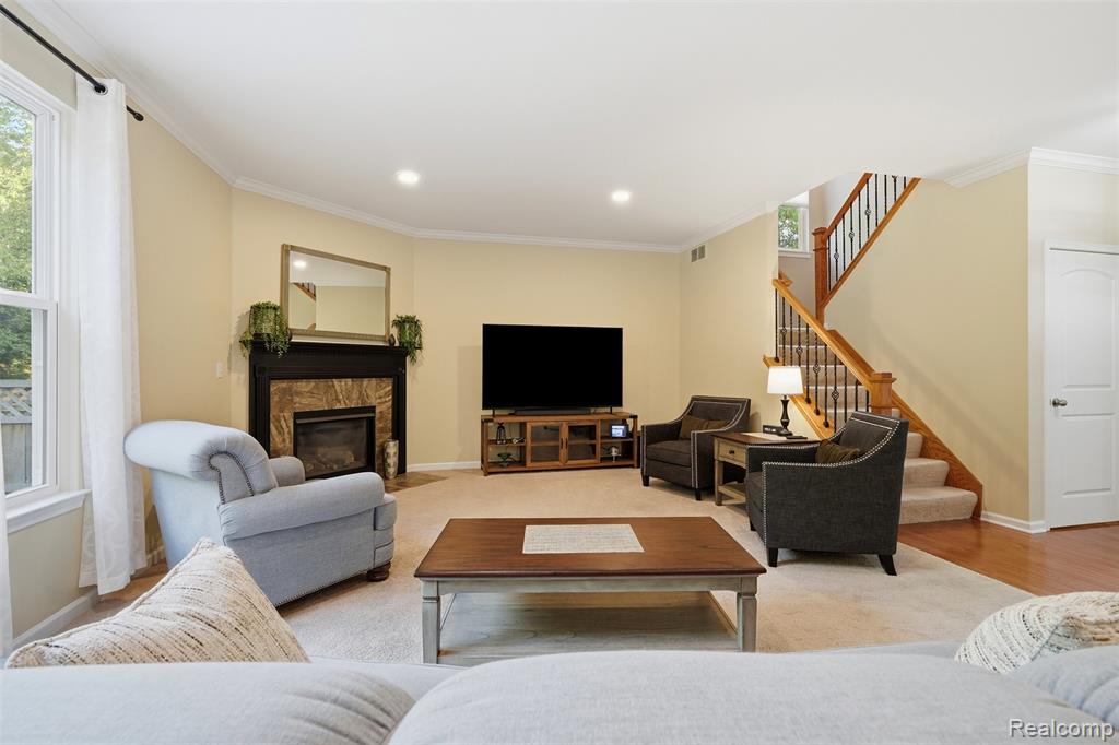 9001 Van Dusen Court, South Lyon, MI 48178 — Photo 7