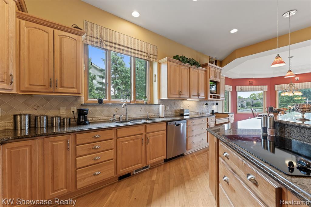 9210 Twin Lakes Drive, White Lake, MI — Photo 22