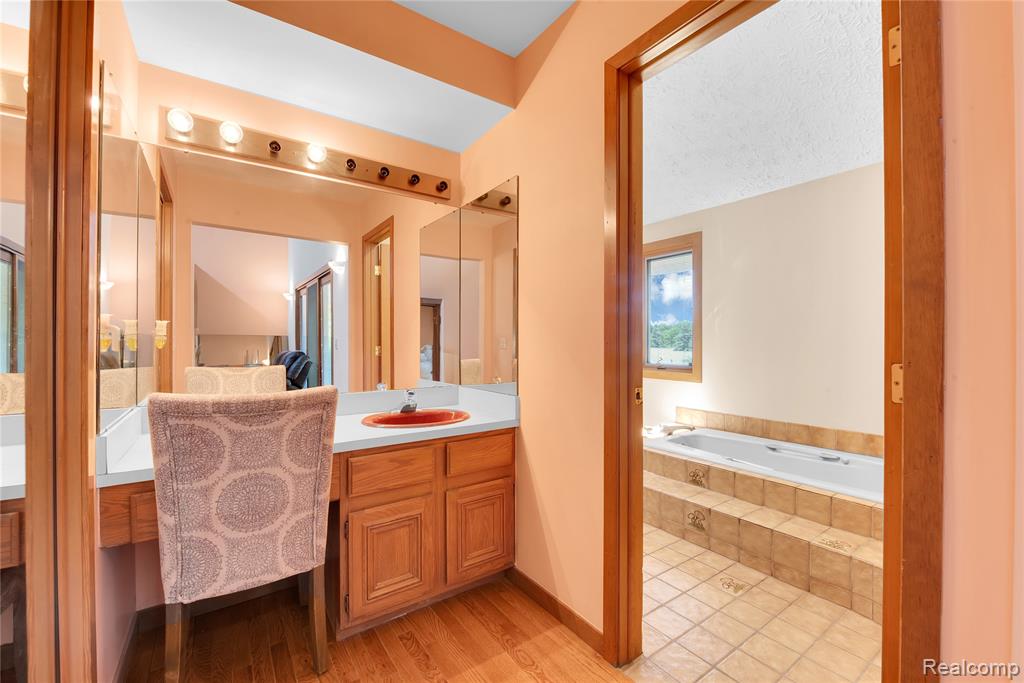 8285 Staghorn Trail, Clarkston, MI 48348 — Photo 32