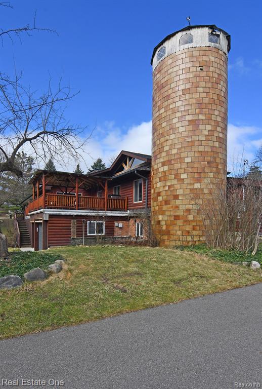 4909 ALGONQUIN Boulevard, Clarkston, MI 48348 — Photo 9