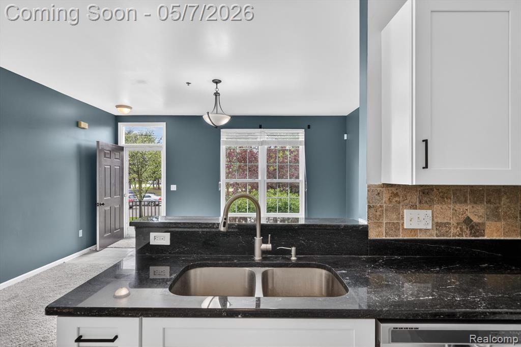 43027 Strand Drive, Sterling Heights, MI 48313 — Photo 15