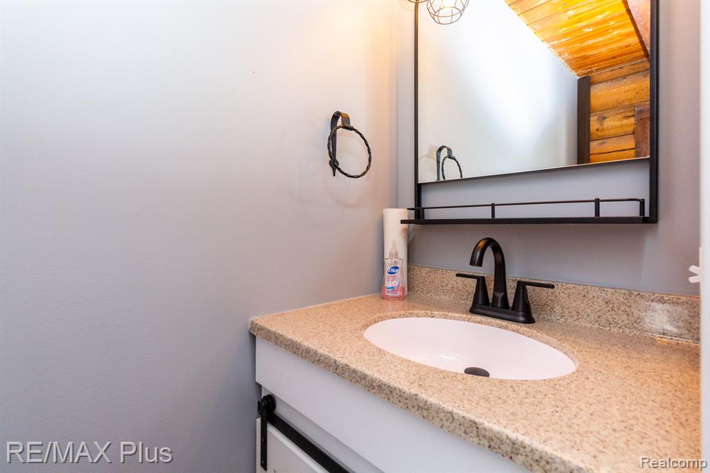 4521 S HADLEY Road, Metamora, MI 48455 — Photo 16
